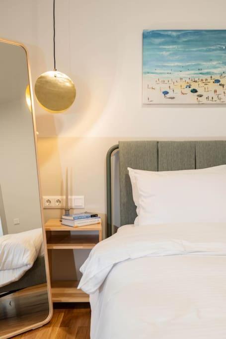 Delightful Sense 2Bd Apt In Kolonaki 7 Min To Metro Athén Kültér fotó