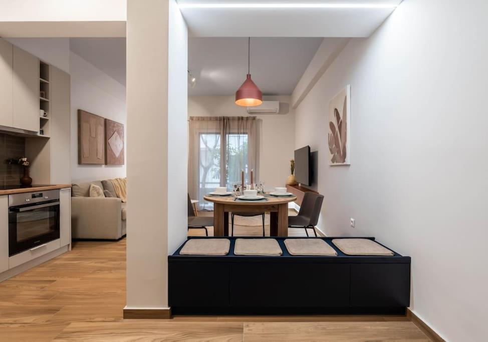 Delightful Sense 2Bd Apt In Kolonaki 7 Min To Metro Athén Kültér fotó